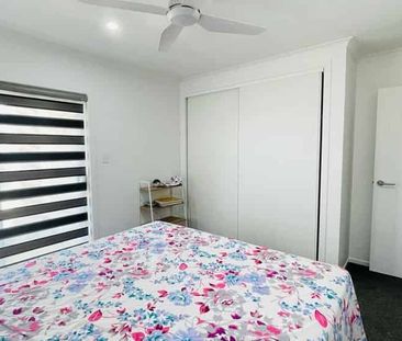 2 Bedroom 1 bathroom - Photo 2