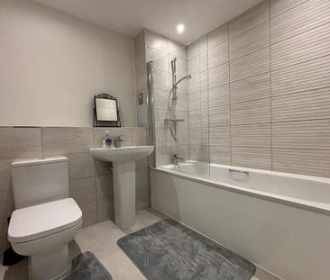 2 bedroom apartment to rent - Photo 4