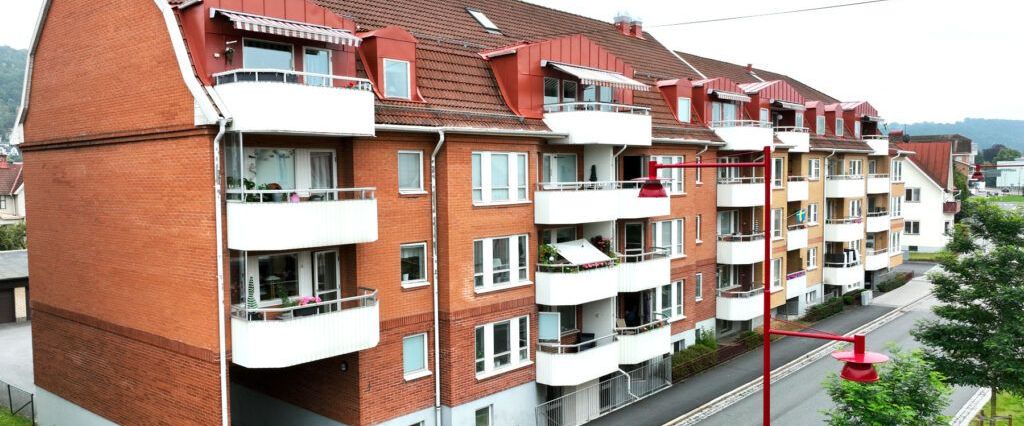 1 R O K – VÄTTERGATAN 4, HUSKVARNA - Photo 1