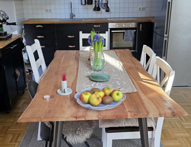 Altbau: tolle 3-Zimmer-DG-Wohnung inmitten der Rosenheimer City! - Foto 1