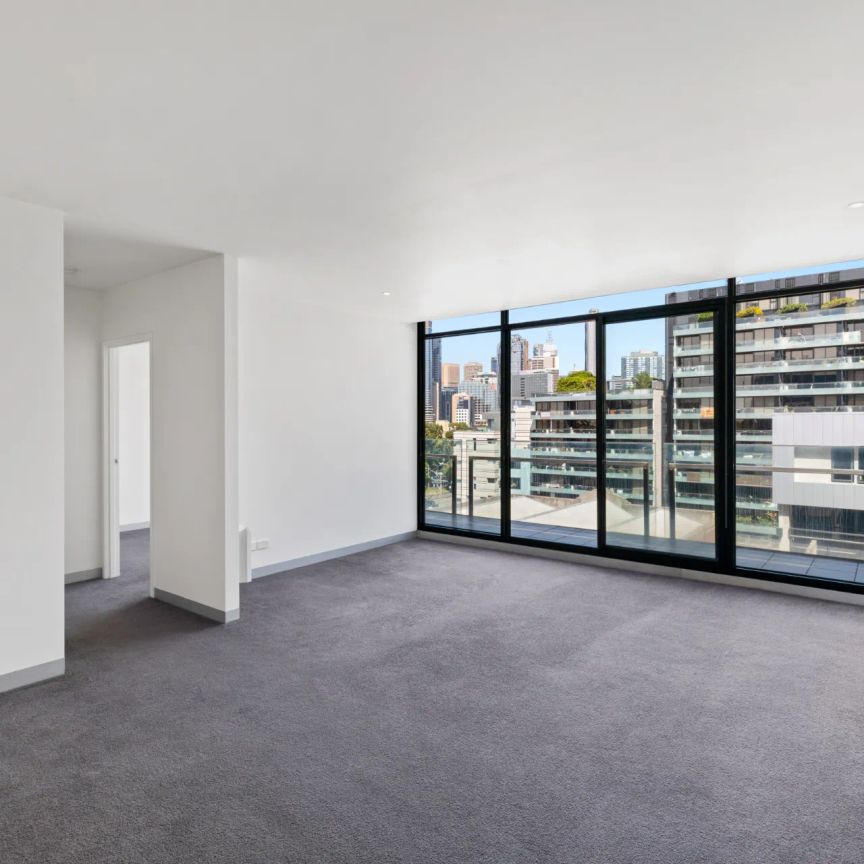 Inner-City Living At It's Finest With Two Secure Car Spaces - Photo 1