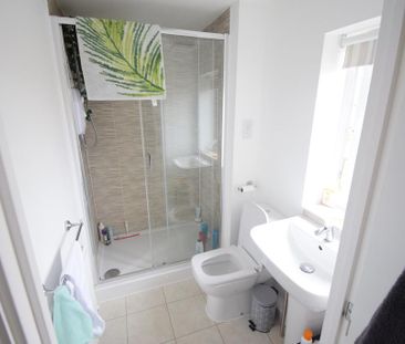 2 bedroom terraced house to rent - Photo 5