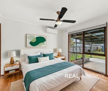 Renovated Family Home in the Heart of Pakenham - Photo 4