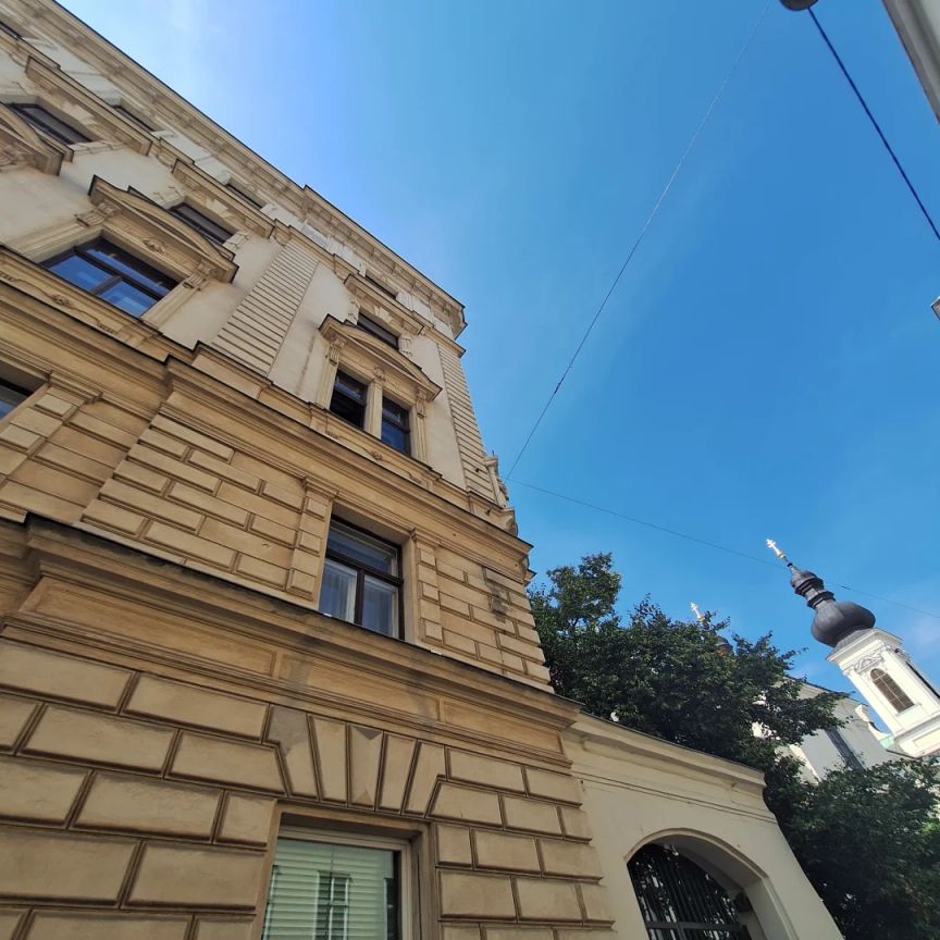 Tolle, klassische Altbauwohnung in Traumlage - 3,5 Zimmer in der Schlösselgasse als Ihr neues, unbefristetes Zuhause - Photo 1