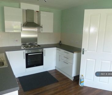 4 bedroom terraced house to rent - Photo 4