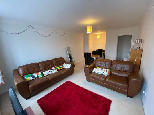 2 bedroom flat to rent - Photo 1