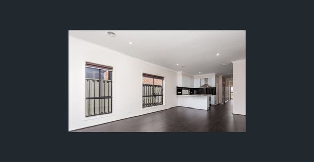 Spacious 4-Bedroom Family Home in a Prime Location! - Photo 1