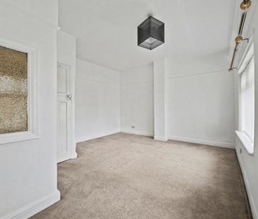 2 bedroom semi-detached house to rent - Photo 3