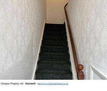 3 bedroom flat to rent - Photo 1