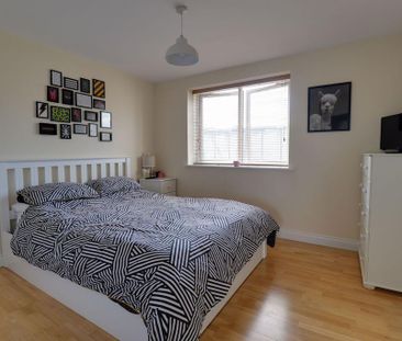 2 bedroom property to rent - Photo 2
