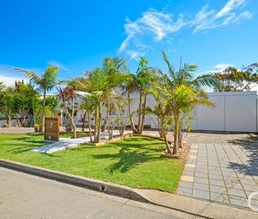 Open the Door to Your Coastal Escape - Photo 4