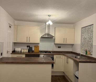 1 bedroom semi-detached house to rent - Photo 2