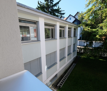 Sehr grosse 4-Zimmer-Loftwohnung (218m2) in ruhiger Umgebung - Photo 4