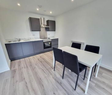 2 bedroom flat to rent - Photo 3