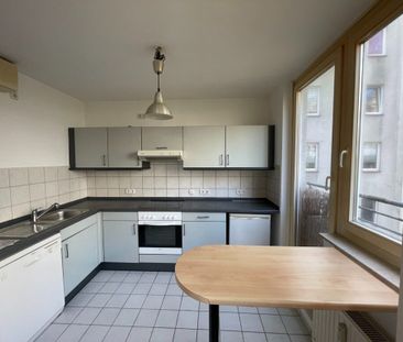 2-Zimmer Wohnung mit Loggia in Friedrichshain - Foto 1