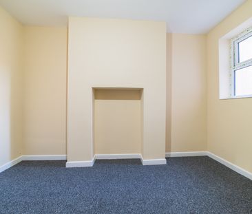 Merches Gardens, Riverside - Photo 2