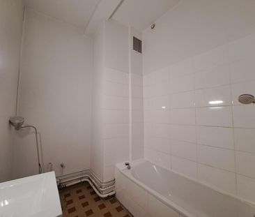 Location Appartement 2 pièces 77m² TOURS 37000 - Photo 5