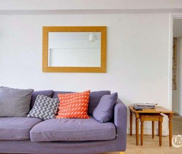 Bryant Court, Hackney, E2 - Photo 2
