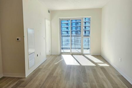 For Lease - 15 Watergarden Drive Unit# 1705, Mississauga, Ontario - Photo 3