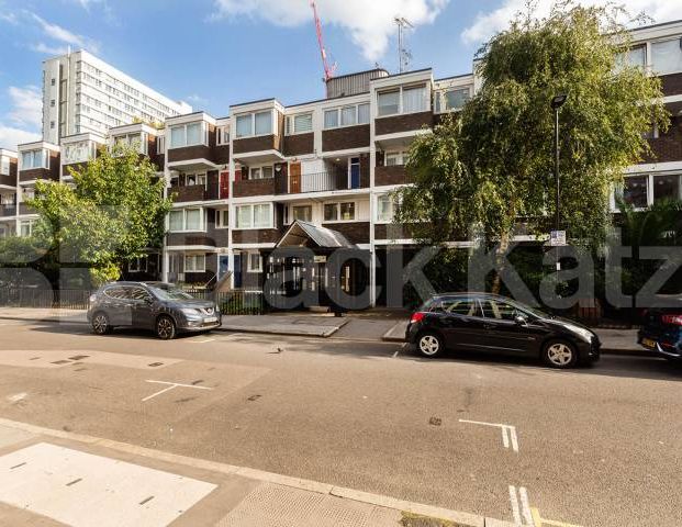 perfect for 3 sharers who want to be in zone 1 location - Photo 1