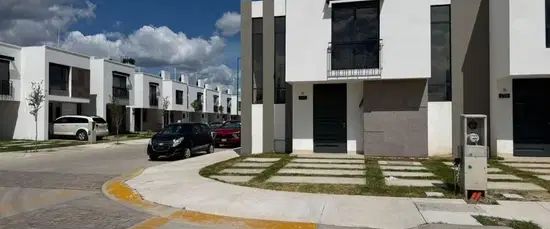 Casa en Residencial Airén, San Jose El Alto, León, Guanajuato, México - Photo 1