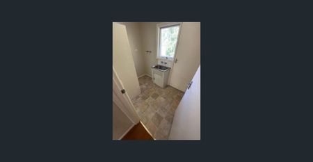 Charming Unit in Prime Bayside Location - Photo 4