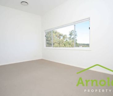 6 MONTH LEASE ONLY! Neat & Tidy 2 bedroom townhouse. - Photo 2