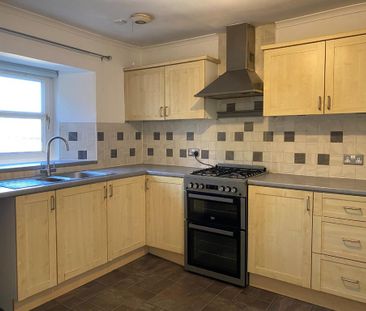4 bedroom maisonette to rent - Photo 5