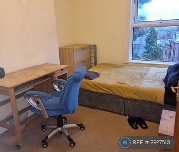 1 bedroom in a house share to rent - Photo 6
