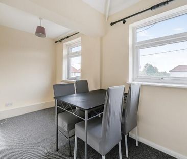 3 bedroom semi-detached house to rent - Photo 6