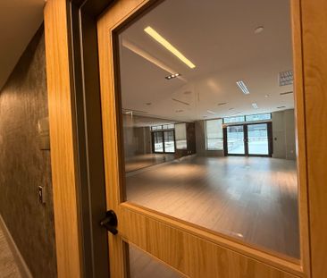 For Lease - 4130 Parkside Village Drive Unit# 2210, Mississauga, On... - Photo 4