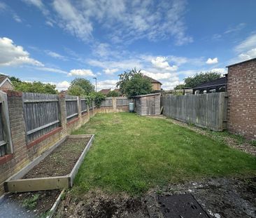 Available 3 Bed Not Specified - Photo 4