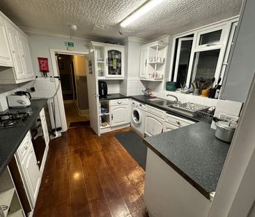 Room in a Shared Flat, Ranelagh Road, NW10 - Photo 5