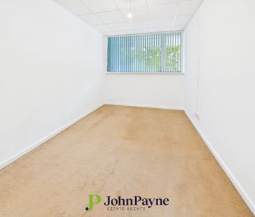 Kenilworth Court, Styvechale, Coventry, CV3 6JA - Photo 5