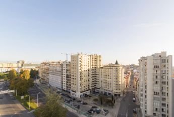 3 Bedroom Apartment with a view, Areeiro, Lisboa