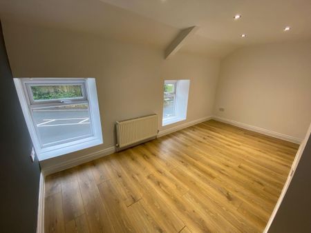 3 bedroom terraced house to rent - Photo 5