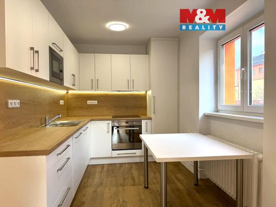 Pronájem bytu 2+1 56 m², Hornické domy 168, Ústí nad Labem - Photo 1
