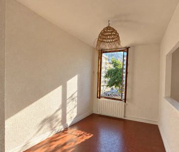 Location Appartement 2 pièces 34m² NICE 06300 - Photo 5
