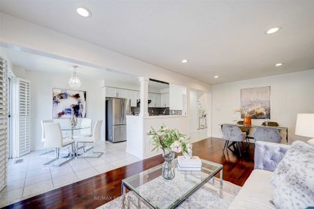 For Lease - 60 Warren Bradley Street, Markham, Ontario - Photo 5