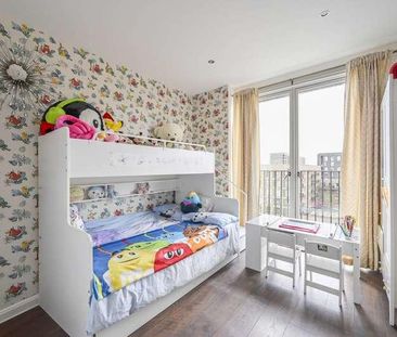 Rendel Apartments, Lock Side Way, Royal Docks, E16 - Photo 2