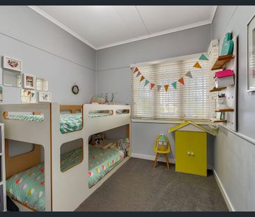 40 Armfield Street, Stafford, Qld 4053 - Photo 6