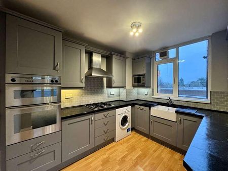 Riverside, Maidenhead, Berkshire, SL6 - Photo 2