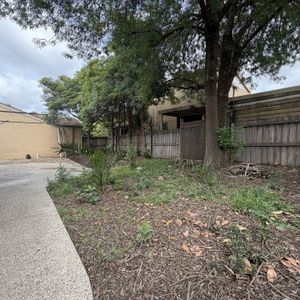 Neat & Cozy 2-Bedroom Unit in a Convenient Location - Photo 2