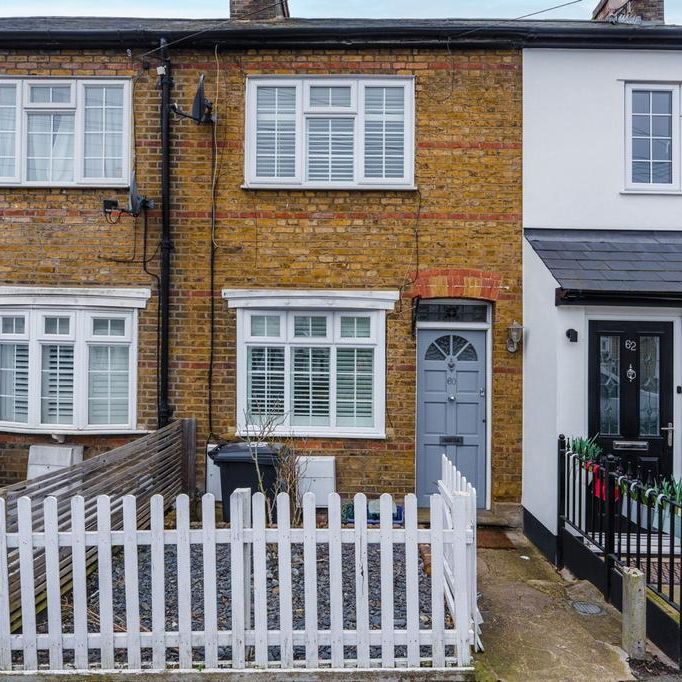 2 bedroom terraced house to rent - Photo 1