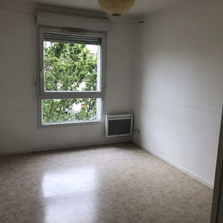 Location Appartement 2 pièces 48m² LILLE 59000 - Photo 4