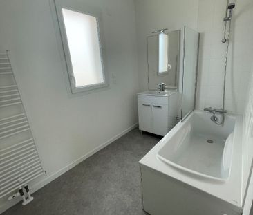 Location Maison 5 pièces 91m² - Photo 2