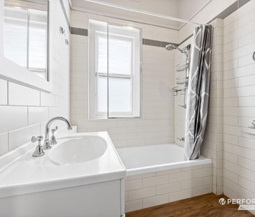 206 Urquhart Street, Ballarat Central VIC 3350 - House For Rent | D... - Photo 5