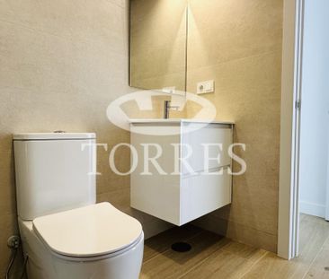 Piso de alquiler en Parque Ayala - Jardín de la Abadía - Huelín - Photo 2