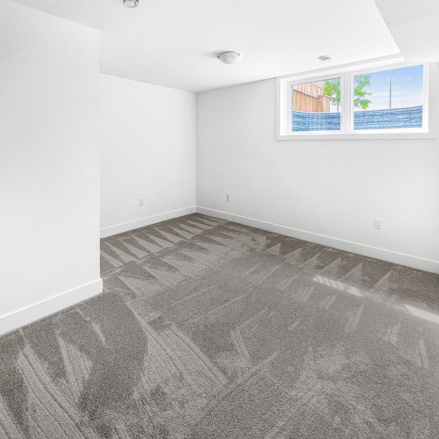 For Lease - 234 Edgevalley Road Unit# 97, London East, Ontario - Photo 1