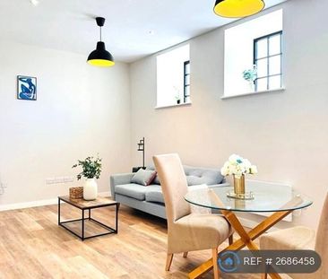 1 bedroom in a flat share to rent - Photo 6